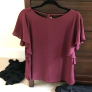Flutter sleeve top